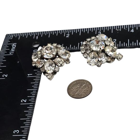 Vintage Bridal Prom Earrings Clip On Cluster Rhinestones Crystal Jewelry - Picture 7 of 9